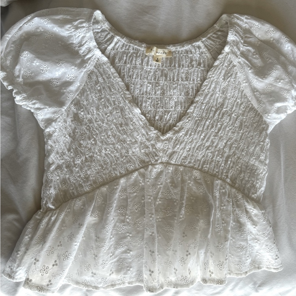 LA hearts top